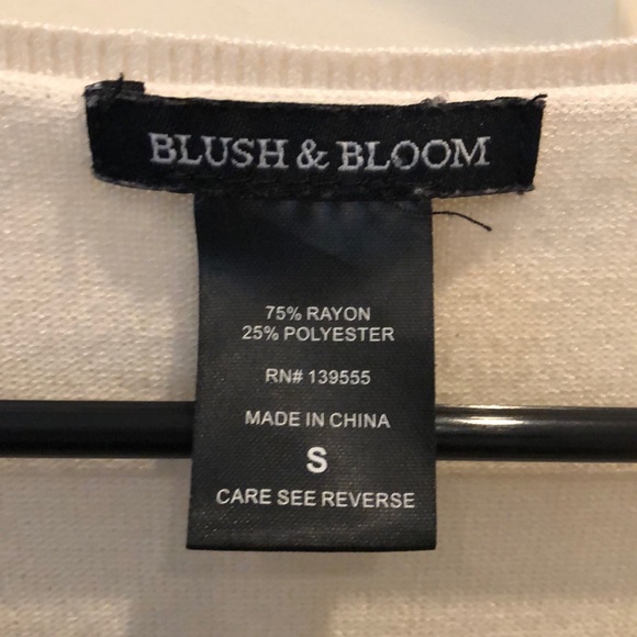 V-neck peplum sweater ~ créeme color ~ size S - Picture 2 of 4